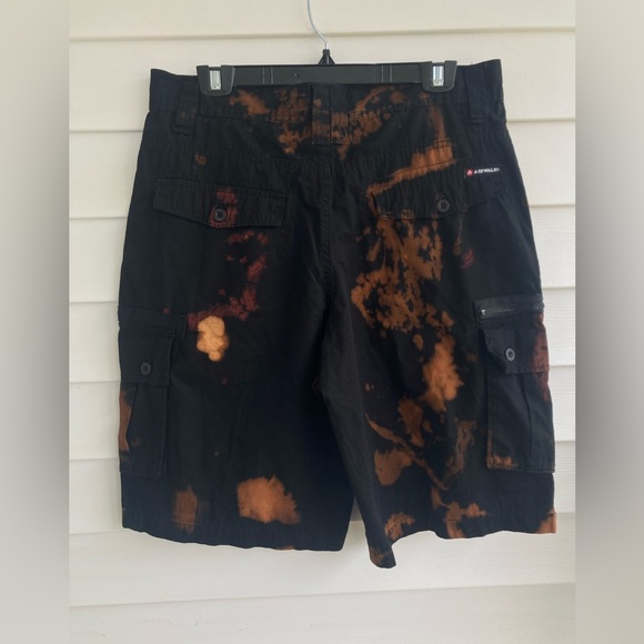 New Men AirWalk Cargo Shorts •Aftermarket Bleached Size 32 Color Black&Bleached - Picture 2 of 5